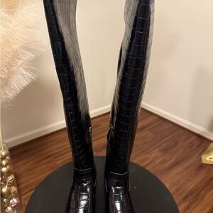 INTERNATIONAL SCHUTZ Womens Helena Over the Black 9M